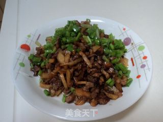 鸡蛋煎饺改良版--------新鲜的饺子做更好吃的做法步骤：2