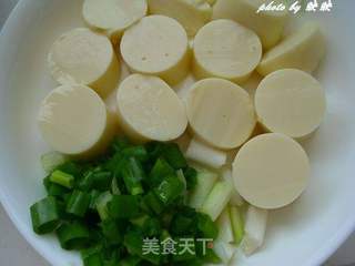 平菇豆腐烧肉的做法步骤:5