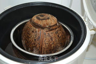 椰子炖乌鸡汤的做法步骤:7