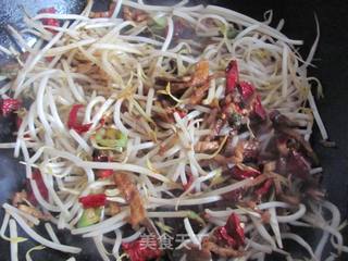 绿豆芽炒面的做法步骤:6