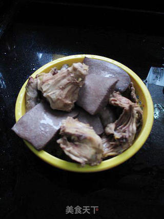 五指毛桃小麦汤---健脾祛湿又开胃的做法步骤:9