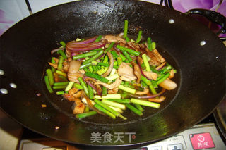 蒜苔炒肉的做法步骤:6