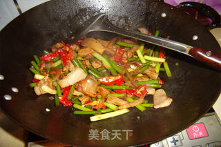 蒜苔炒肉的做法步骤:7
