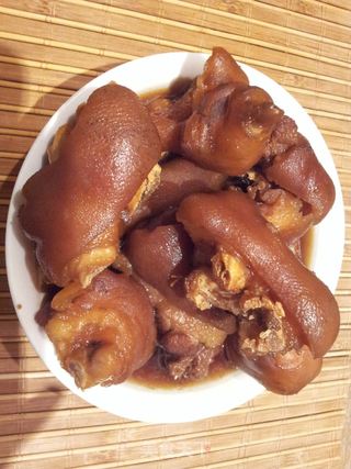 黄酒煮猪蹄的做法步骤：9