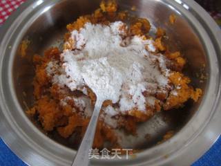 外脆内棉，吃起来也很营养の【黄金甜心煎饼】的做法步骤：4