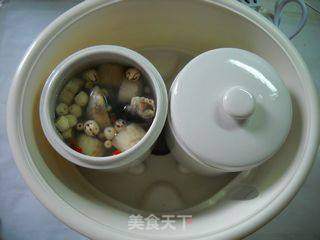 淮山芡实莲子柴鸡汤的做法步骤:11