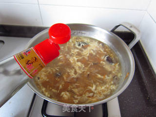 海鲜酸辣汤的做法步骤:15