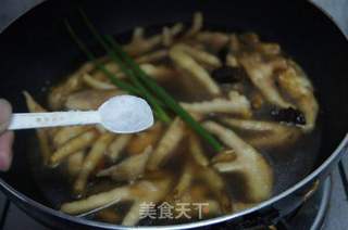 红烧鸡爪的做法步骤：6