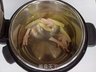 胡椒猪肚鸡的做法步骤:4