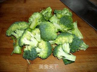 蒜香鲍汁西兰花的做法步骤:5