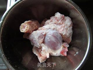 酱大棒骨的做法步骤:2