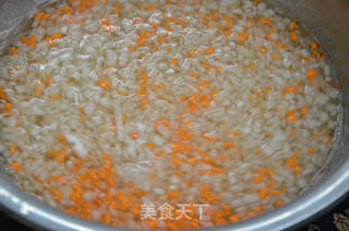 《冬日牛肉羹》暖到心田的一道汤的做法步骤：2