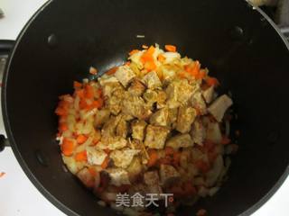 chicken tortilla soup（墨西哥风味玉米饼鸡肉汤）的做法步骤：3
