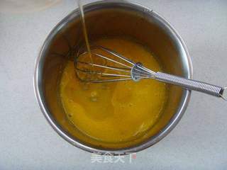 清新脱俗---酸奶戚风蛋糕的做法步骤:3