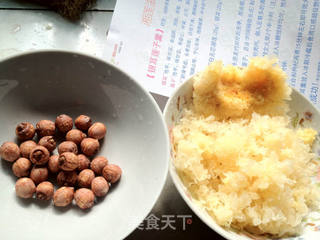 银耳莲子的做法步骤:4