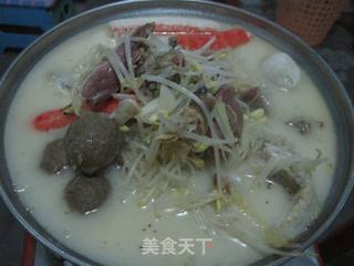 咸鸭炖鲫鱼火锅的做法步骤:10