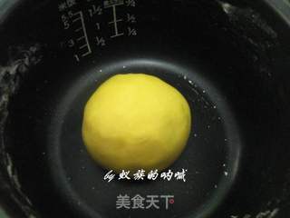 香甜软糯的南瓜饼的做法步骤：2