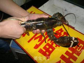 蒜蓉蒸龙虾的做法步骤:2