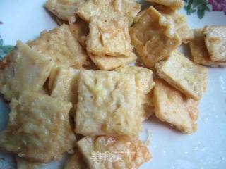 酥皮蘸汁豆腐的做法步骤：6