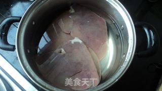 白切猪肝的做法步骤：1
