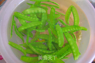 蒜香荷兰豆的做法步骤:5