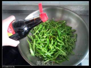 青椒炒鸡蛋的做法步骤:9