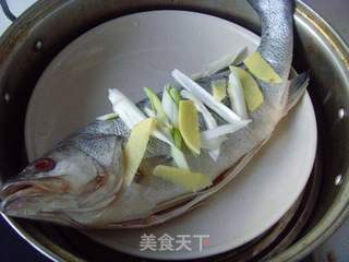 原汁原味---清蒸海上鲜的做法步骤:4