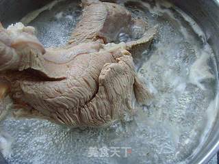 香辣过瘾---辣酱拌牛肉的做法步骤:4