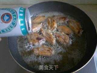 餐桌上的美味。。。啤酒酱香鸡翅的做法步骤:8