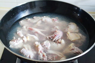 【三杯鸡】.电饭锅版的做法步骤:3