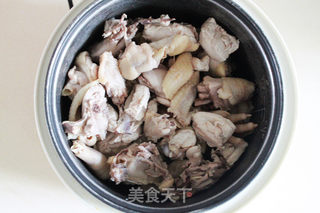 【三杯鸡】.电饭锅版的做法步骤:7