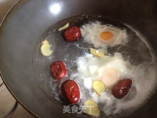 红枣荷包蛋汤的做法步骤:3
