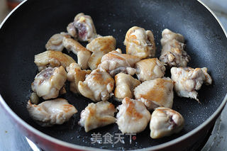 无油香菇栗子鸡的做法步骤:7
