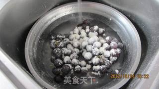 葡萄汁浸山药的做法步骤:2