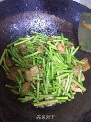 蒜苗炒肉片的做法步骤:5