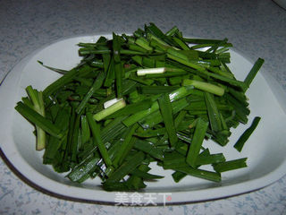 鲜味无敌的海鲜小炒--蛏肉炒韭菜的做法步骤：6