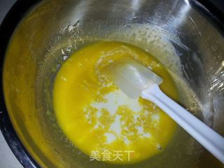 蔓越莓戚风蛋糕的做法步骤:4