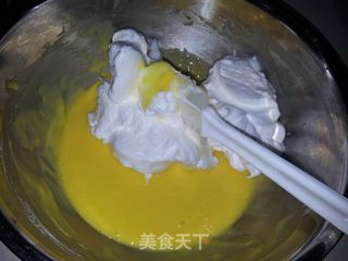 蔓越莓戚风蛋糕的做法步骤:8