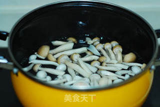 【双菇荟萃】绝配的白玉菇和蟹味菇的做法步骤:3