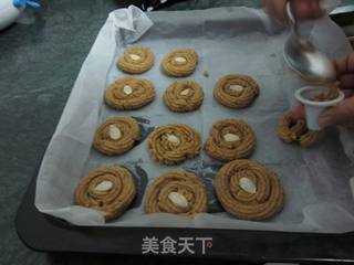 杏仁核桃酥曲奇的做法步骤:11