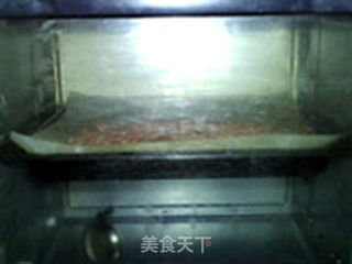 花生牛轧糖的做法步骤:2