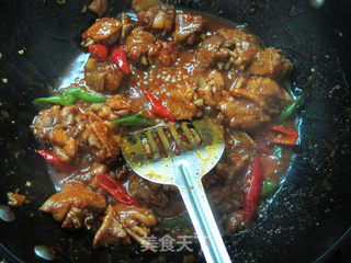 黑椒肉酱烧鸡翅的做法步骤:10