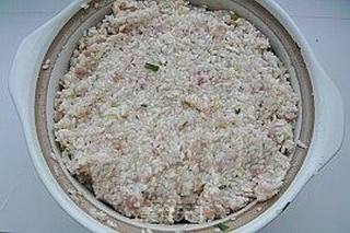 外脆里嫩——糯米肉圆的做法步骤:5