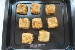 广式豆沙月饼的做法步骤:9