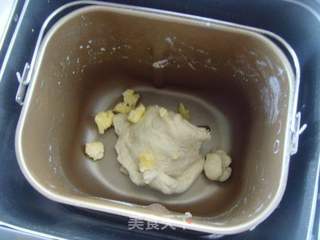 柔软蓬松---牛奶面包的做法步骤:3