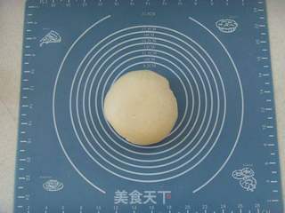 柔软蓬松---牛奶面包的做法步骤:6
