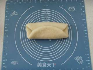 柔软蓬松---牛奶面包的做法步骤:8