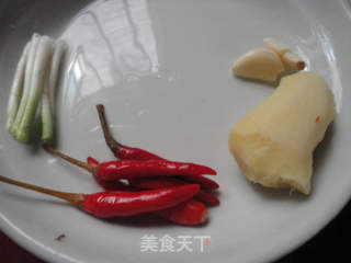 鱼香肉丝的做法步骤：2