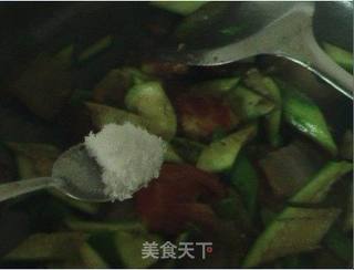 丝瓜炒腊肉的做法步骤:9
