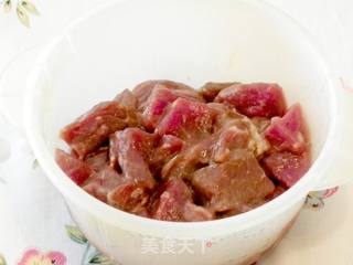 锦绣牛肉串的做法步骤：1